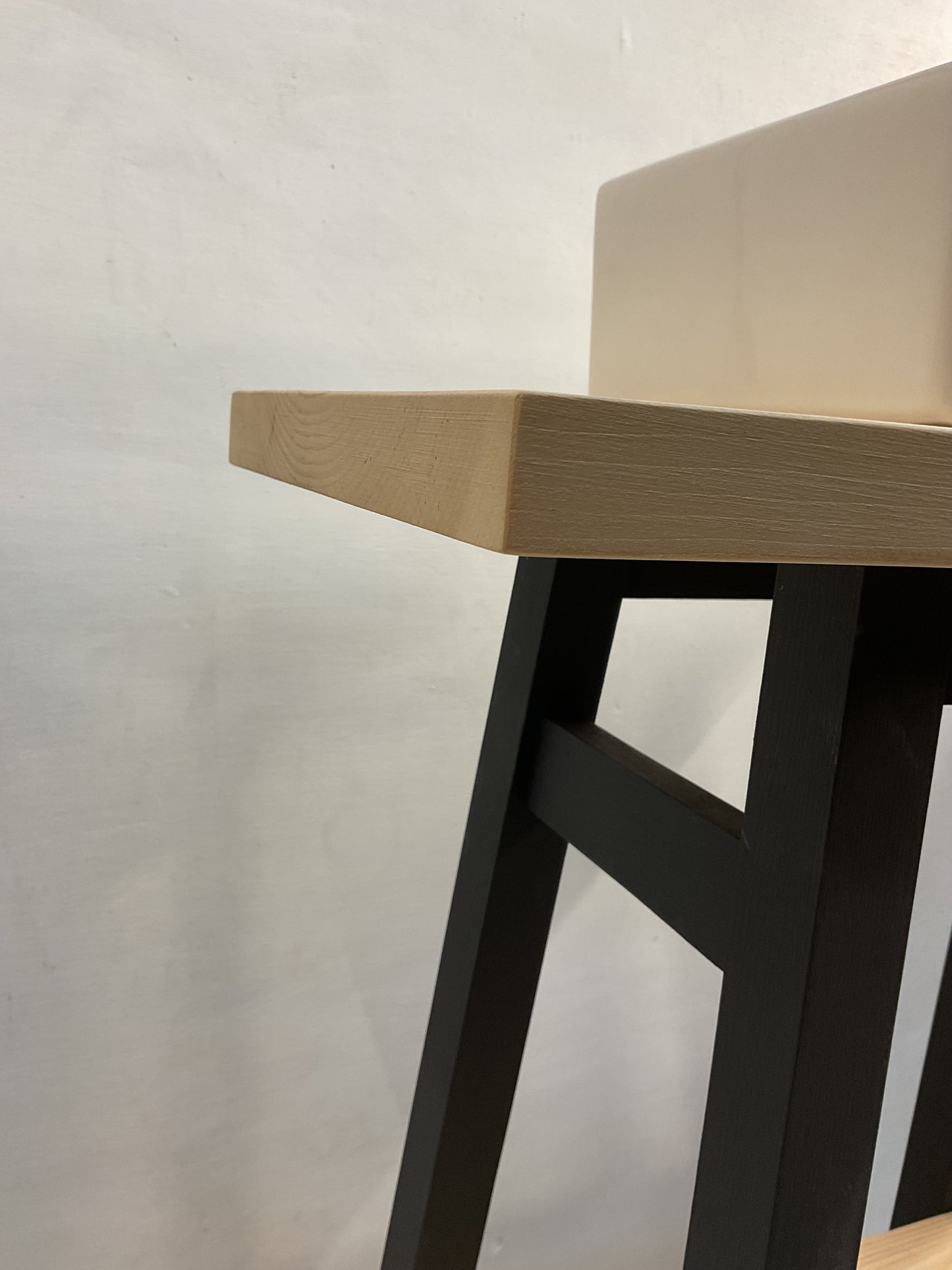 Black Vanity Basin Wash Stand